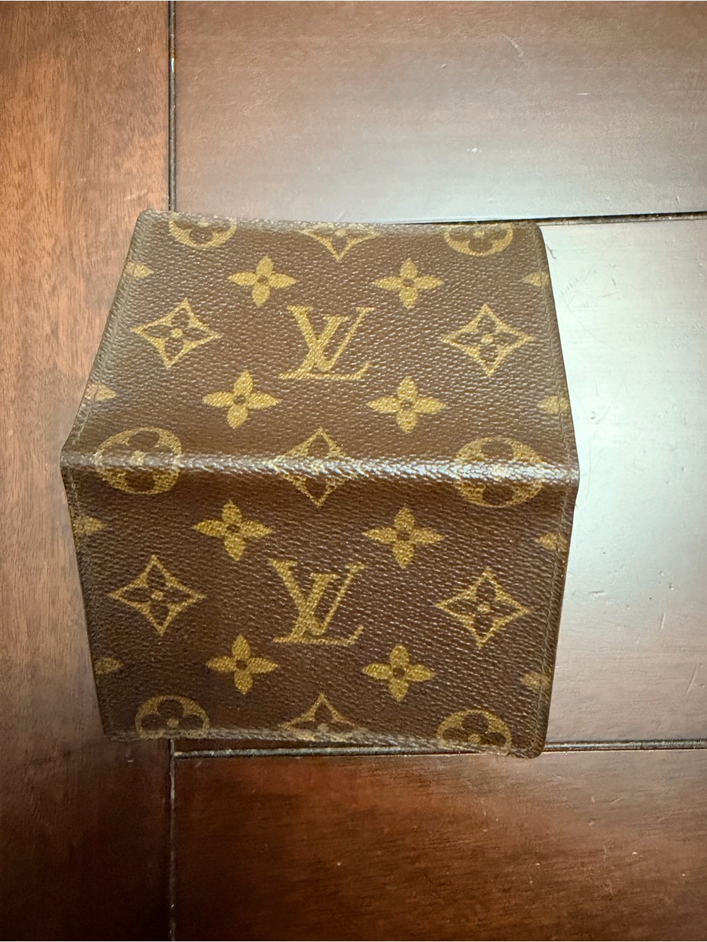 Lv card case